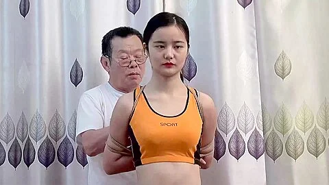 Chinese Pretty Sports Girl (/4)