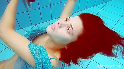 Beautiful Ginger Hairy Pussy Underwater