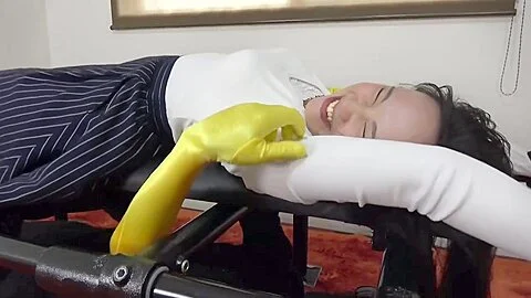 Japanese Tickling 01