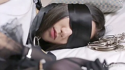 Chinese Bondage – Self Cuff