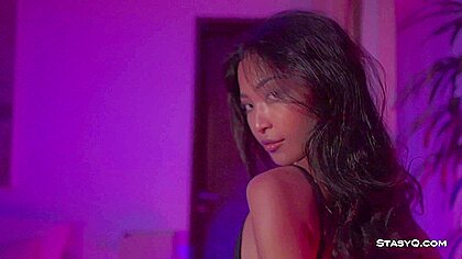 Salsaq Just Loved Getting Her Body Wet