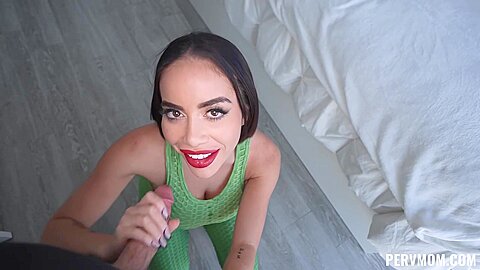 Victoria June And Ike Diezel – Uses Vibrator On Her Clit While Getting Fucked