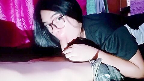 Blinowjob Si Bestfriend Pag Kagising. Hanggang Labasan